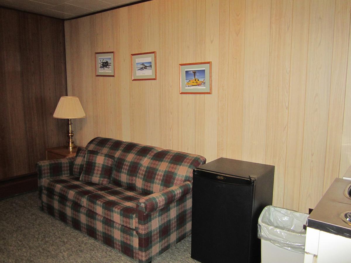 Airport Chalet وايتهورس المظهر الخارجي الصورة